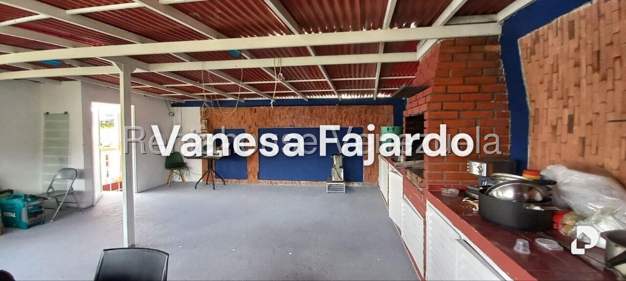 Casa en La Rosaleda, San Antonio de Los Altos – 28