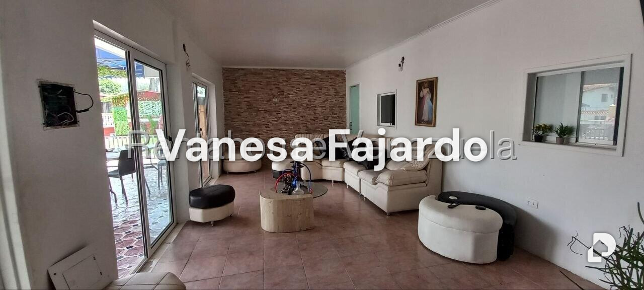 Casa en La Rosaleda, San Antonio de Los Altos – 3
