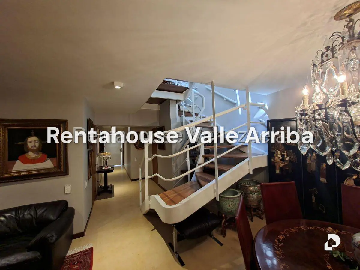 Casa en Los Palos Grandes, Caracas – 29