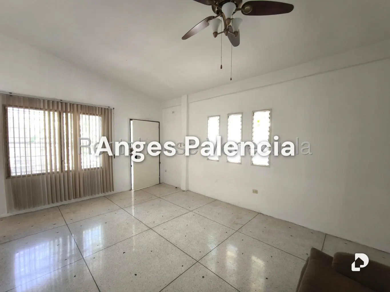 Casa en Urbanización El Centro, Maracay – 11