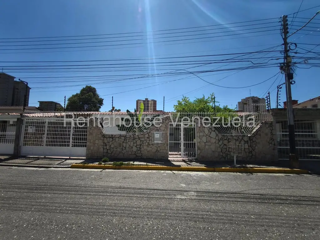 Casa en Urbanización El Centro, Maracay - 1
