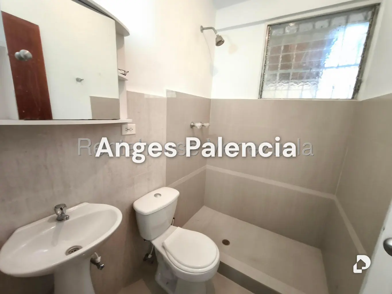 Casa en Urbanización El Centro, Maracay – 27