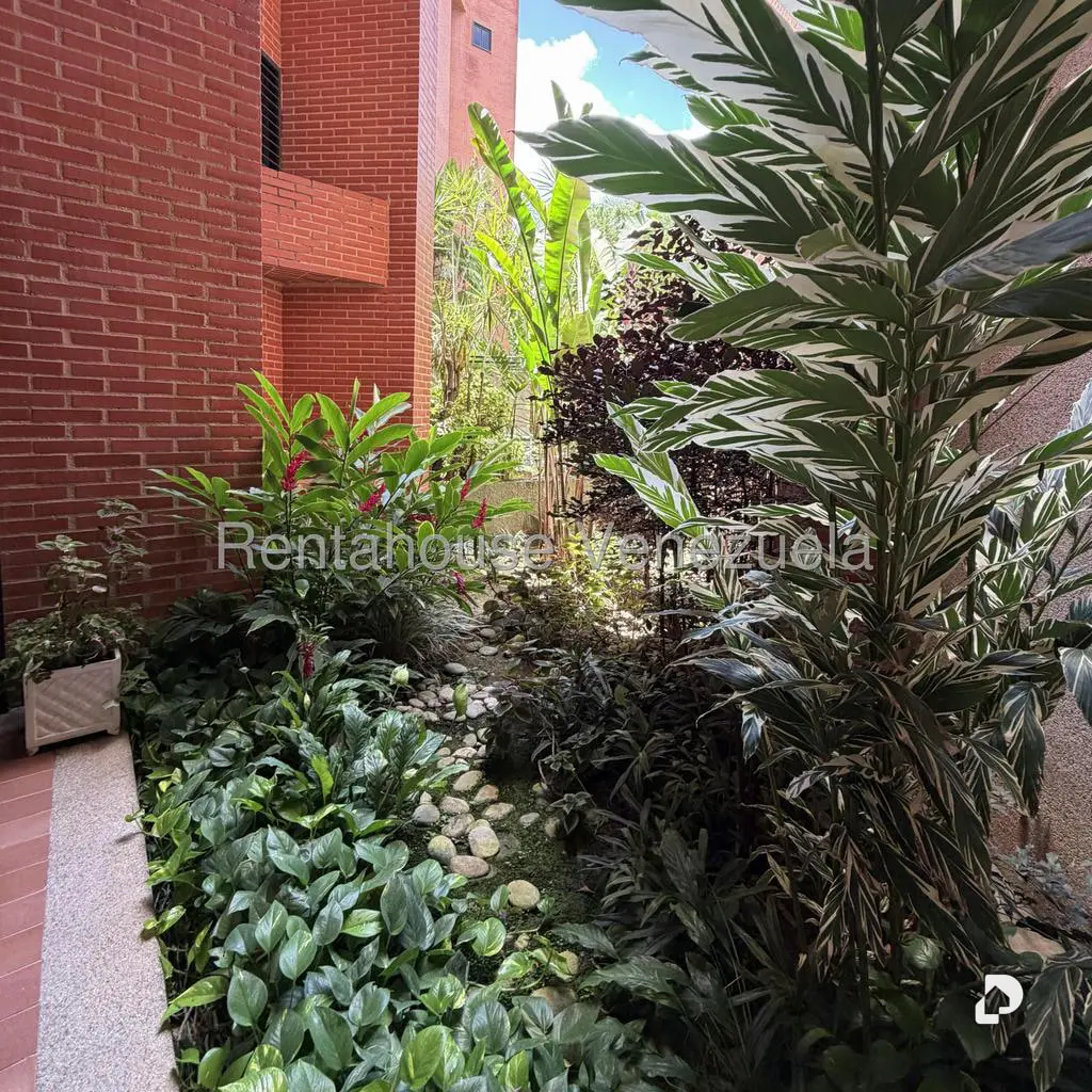 Apartment in La Castellana, Caracas – 4