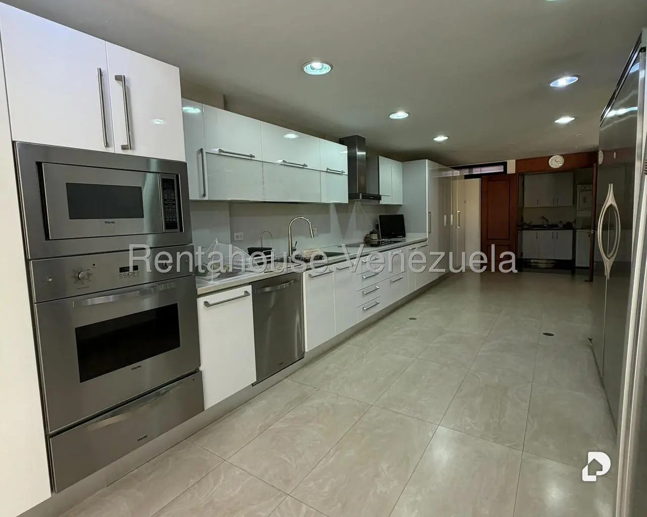 Apartment in La Castellana, Caracas – 12