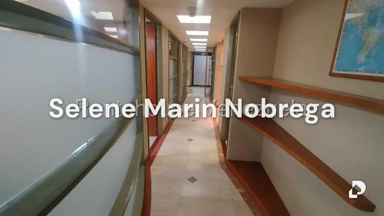 Oficina en Las Mercedes, Caracas – 18
