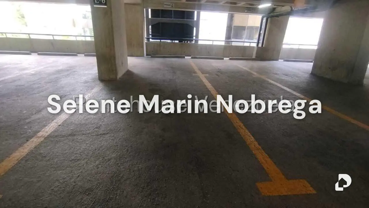 Oficina en Las Mercedes, Caracas – 22