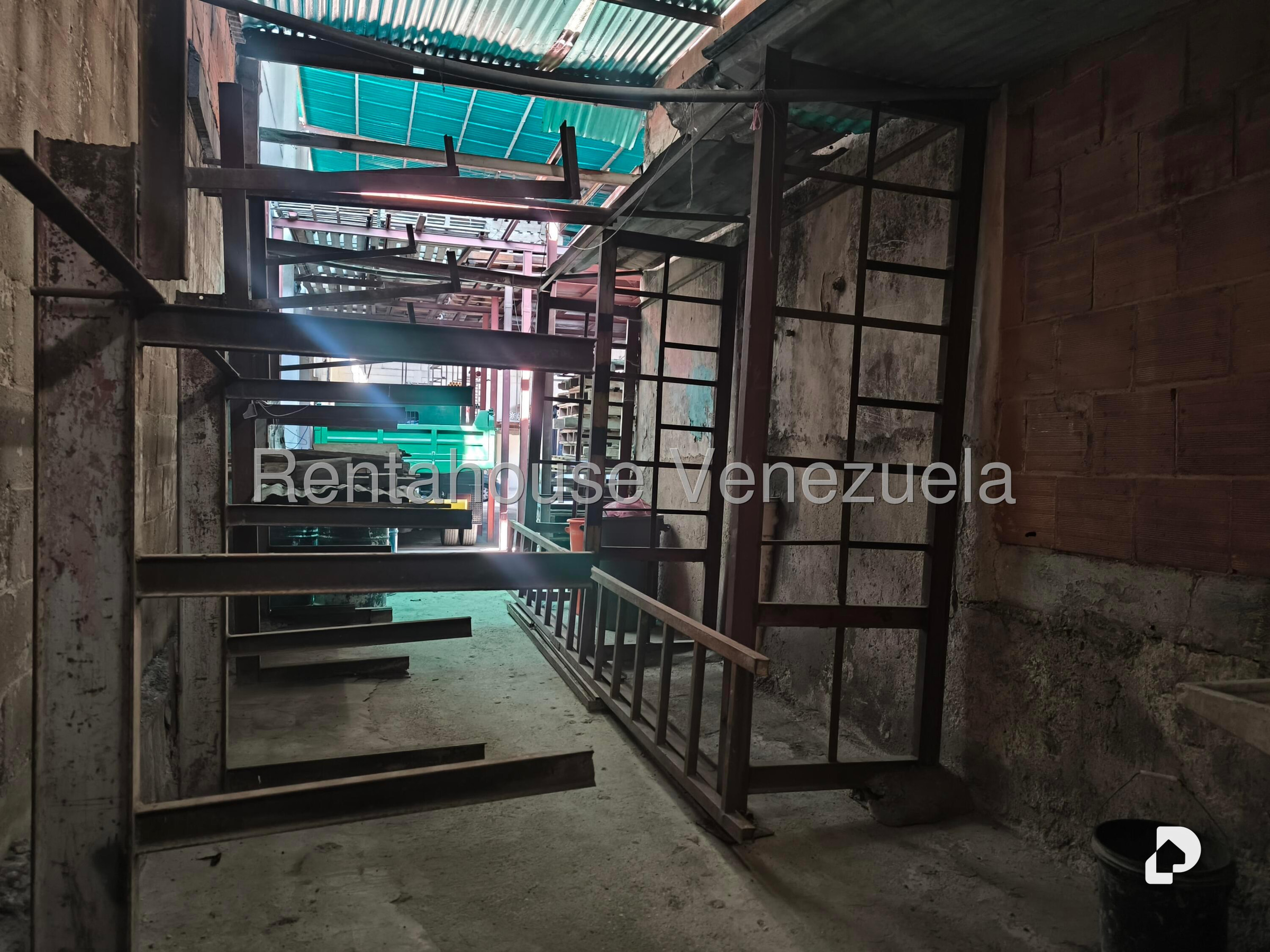 Local comercial en Chapellín, Caracas