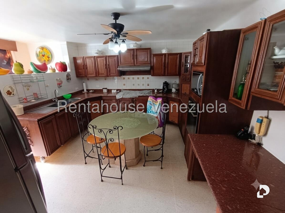 Casa en Prados del Este, Caracas – 16