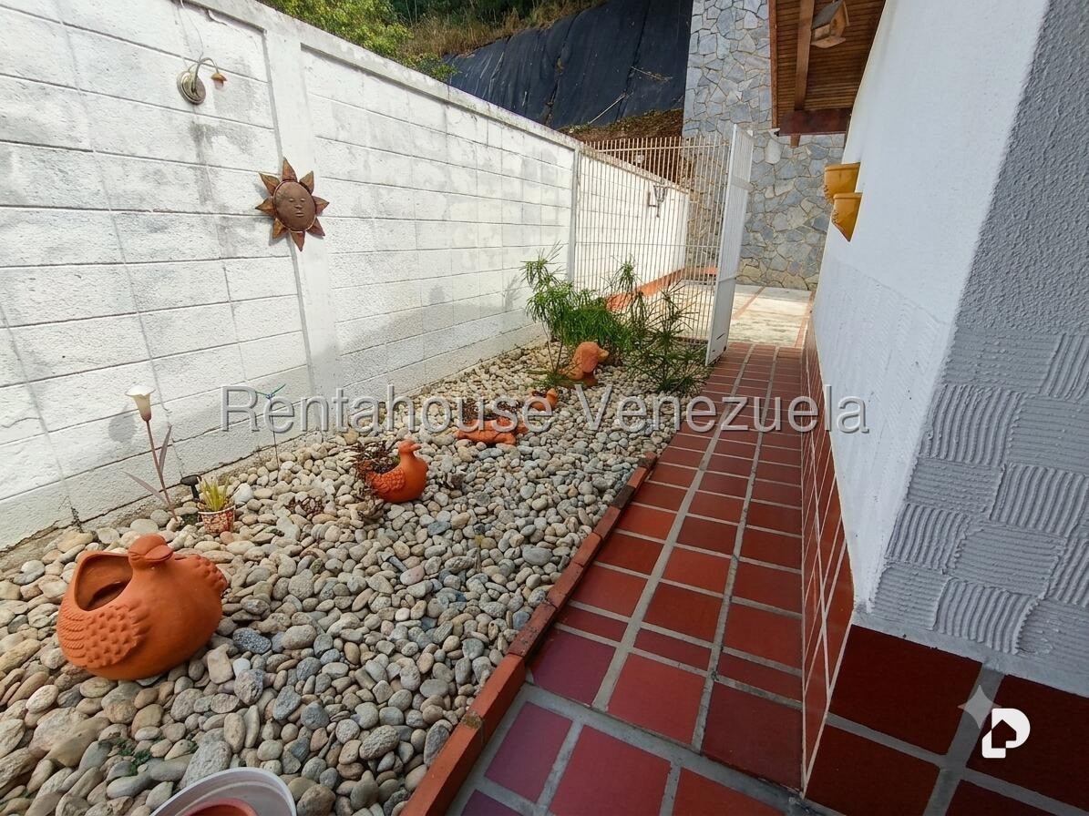 Casa en Prados del Este, Caracas – 23