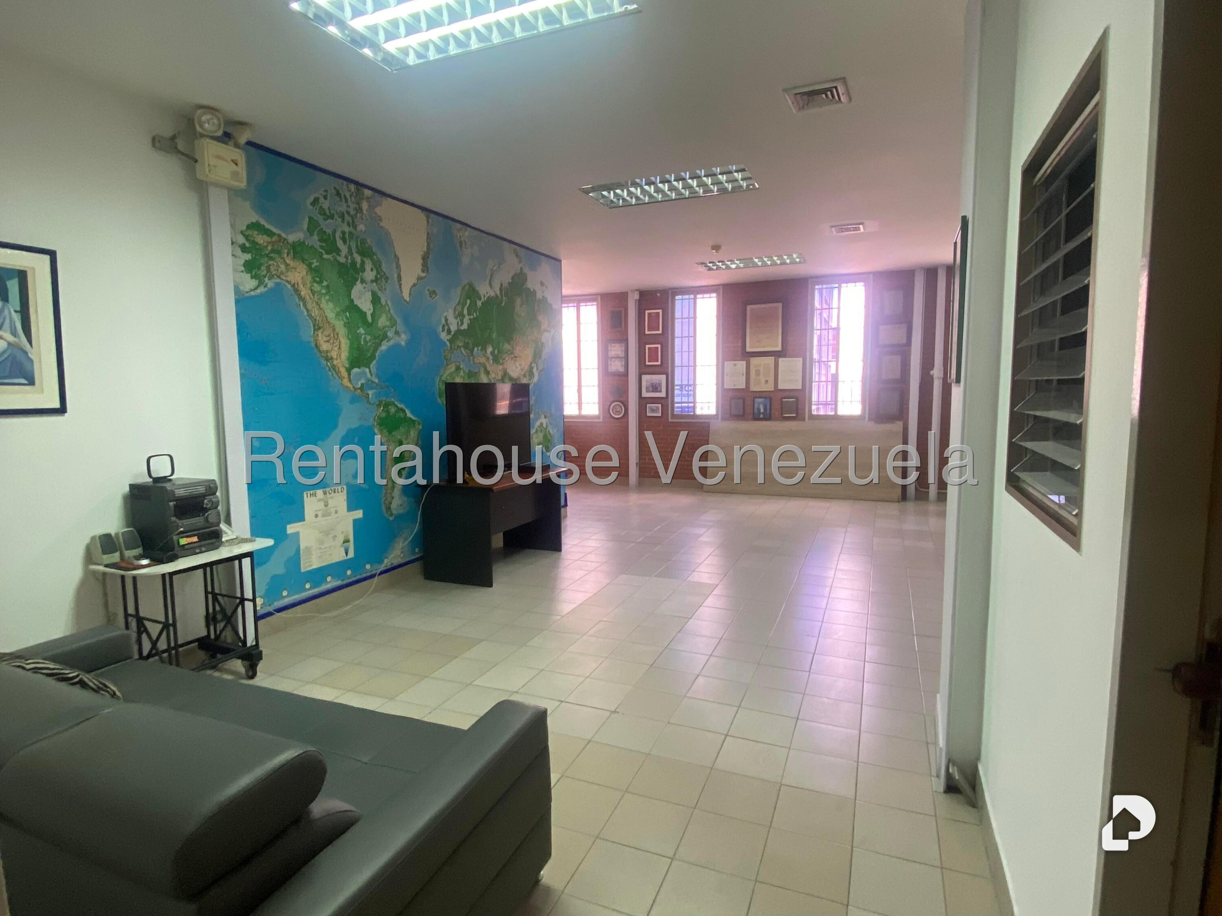 Local comercial en La California Sur, Caracas