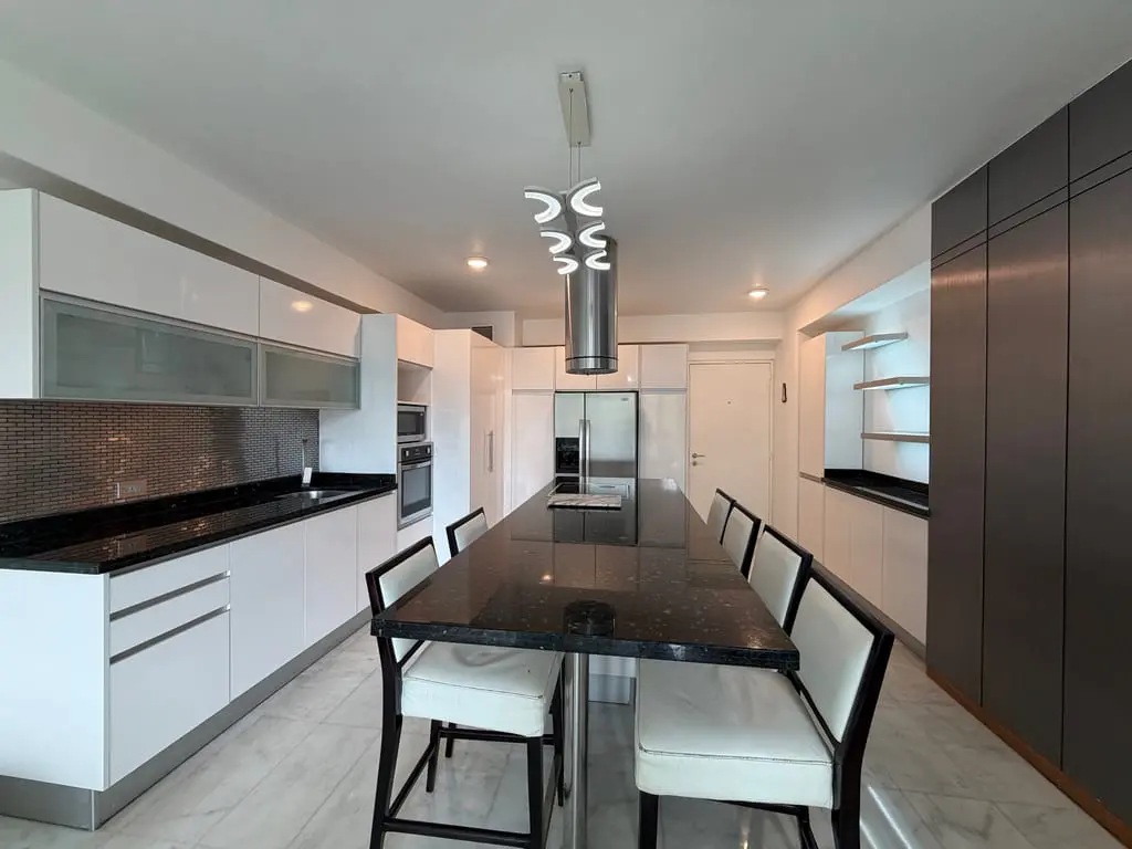 Apartamento en El Rosal, Caracas - 1