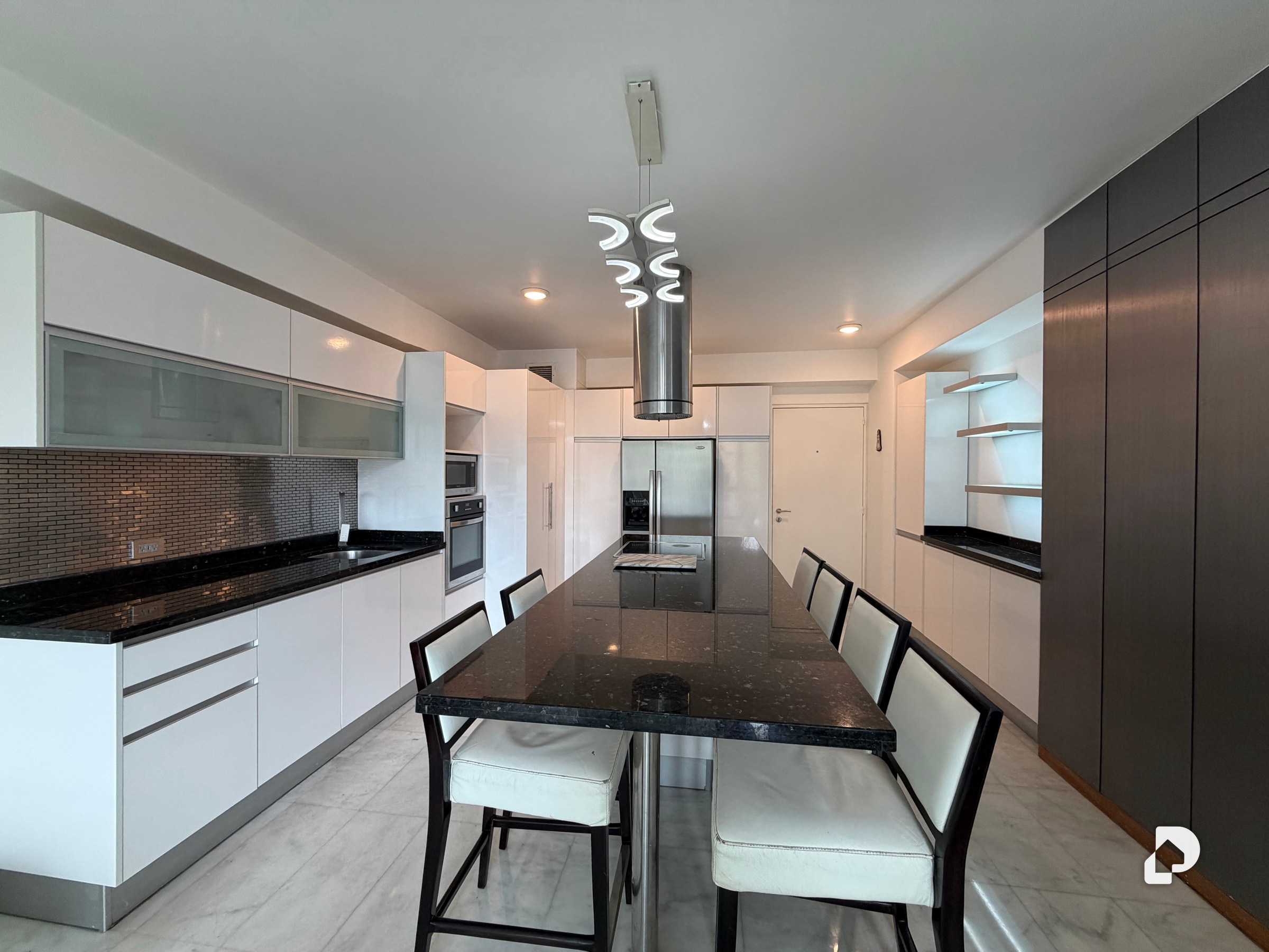 Apartamento en El Rosal, Caracas – 1