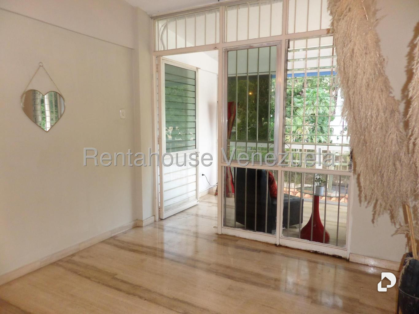 Casa en Colinas de Vista Alegre, Caracas – 17