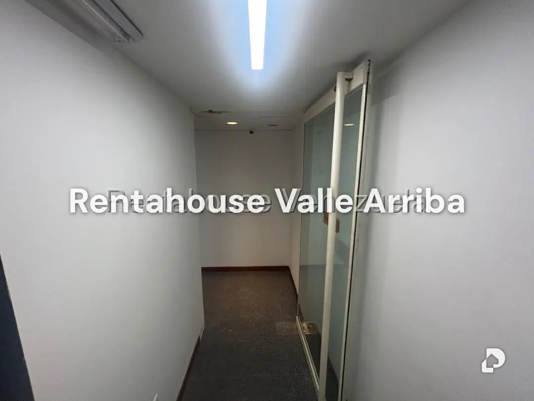 Local comercial en Las Mercedes, Caracas – 9