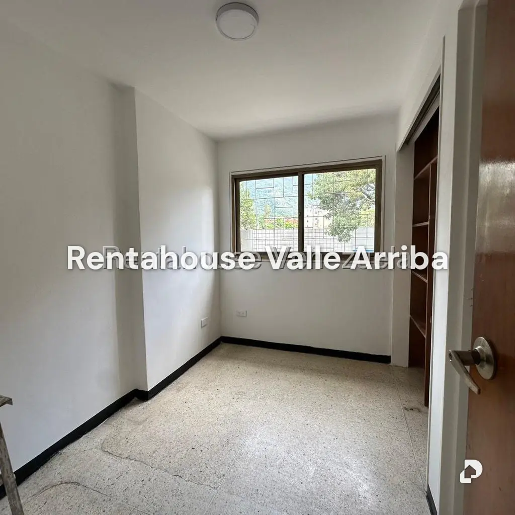 Apartamento en La Florida, Caracas – 15