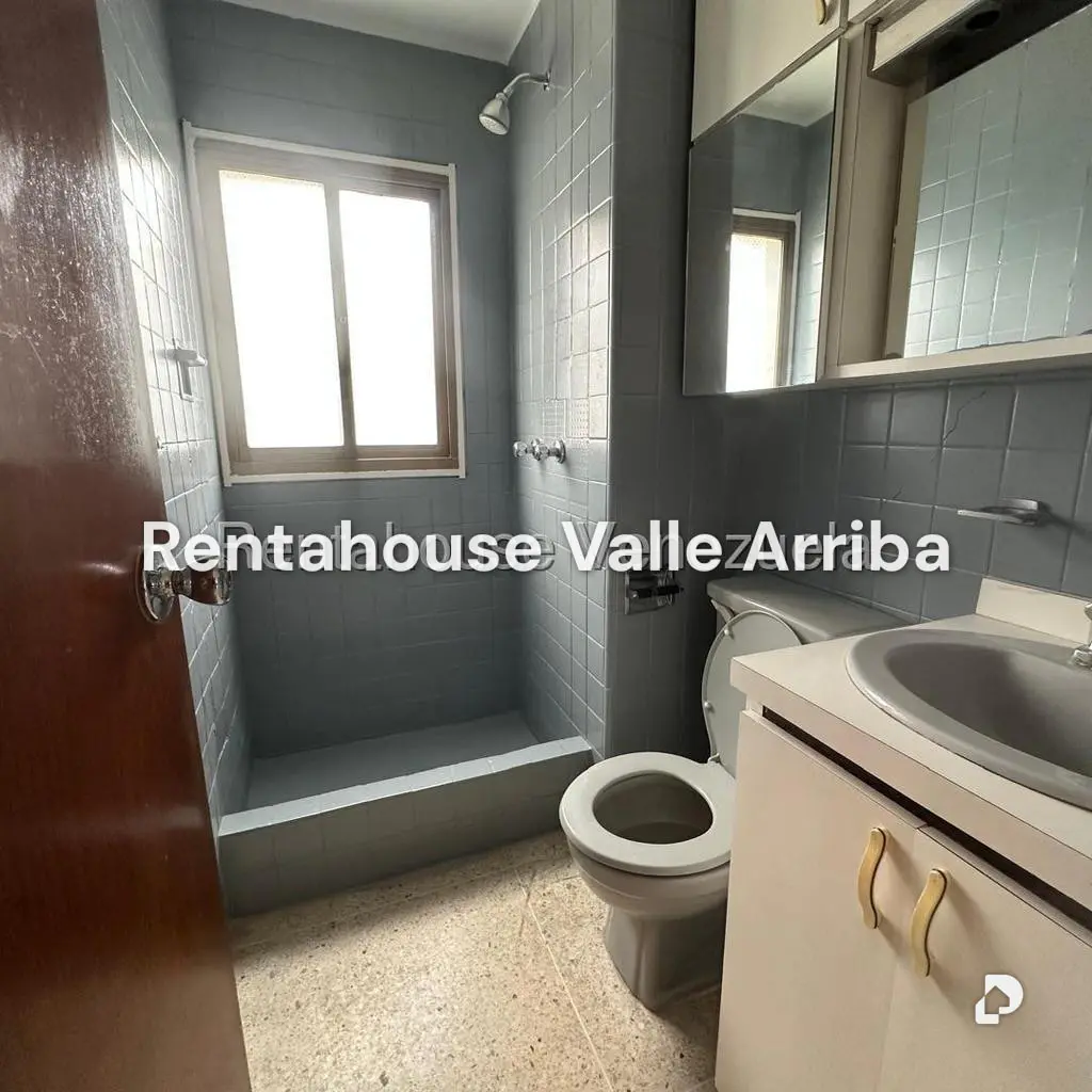 Apartamento en La Florida, Caracas – 21