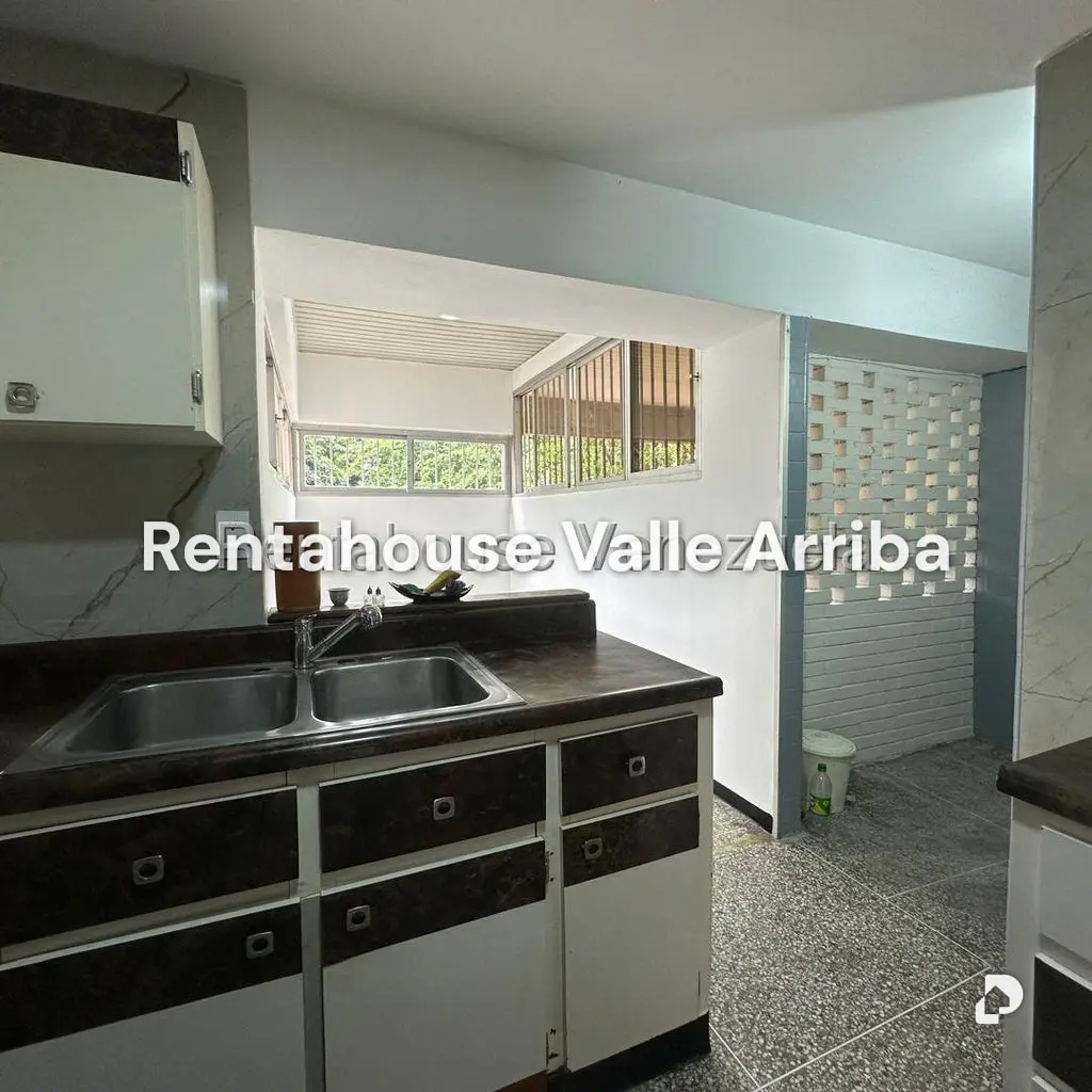 Apartamento en La Florida, Caracas – 11