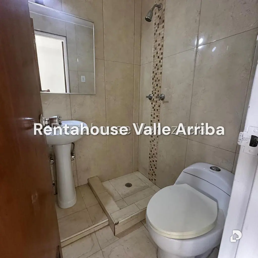 Apartamento en La Florida, Caracas – 16