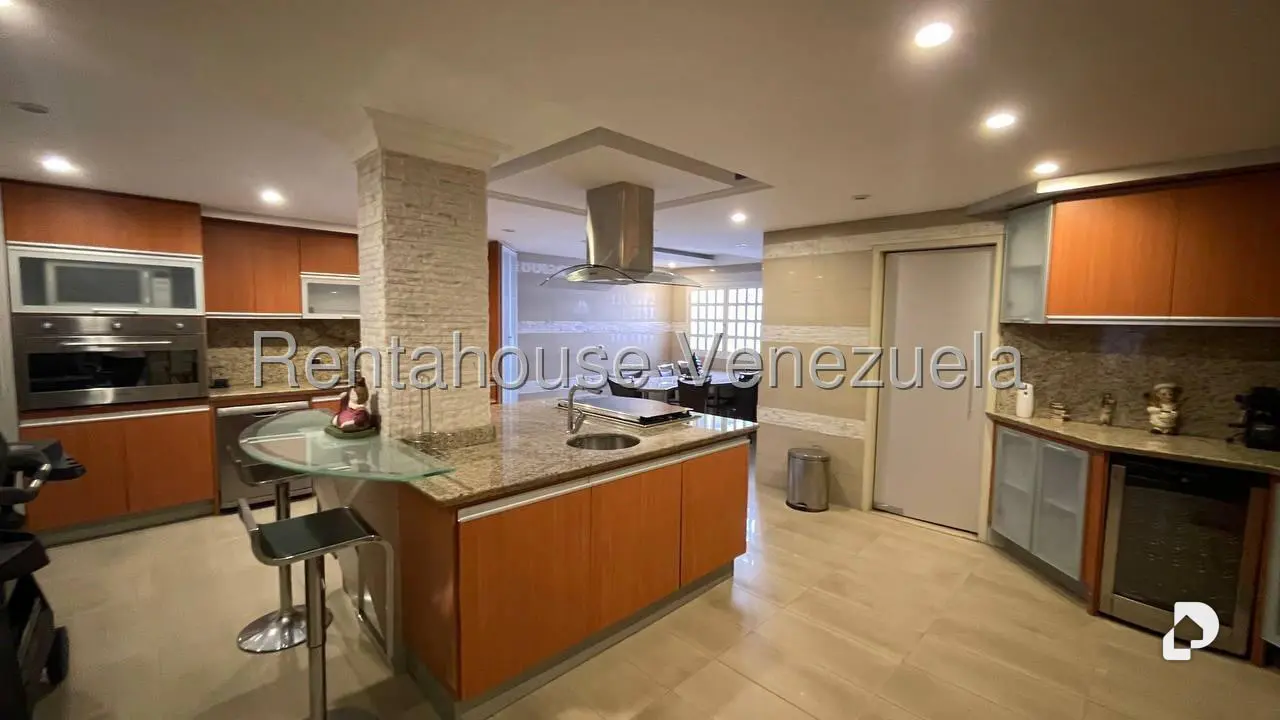 Casa en Prados del Este, Caracas – 9