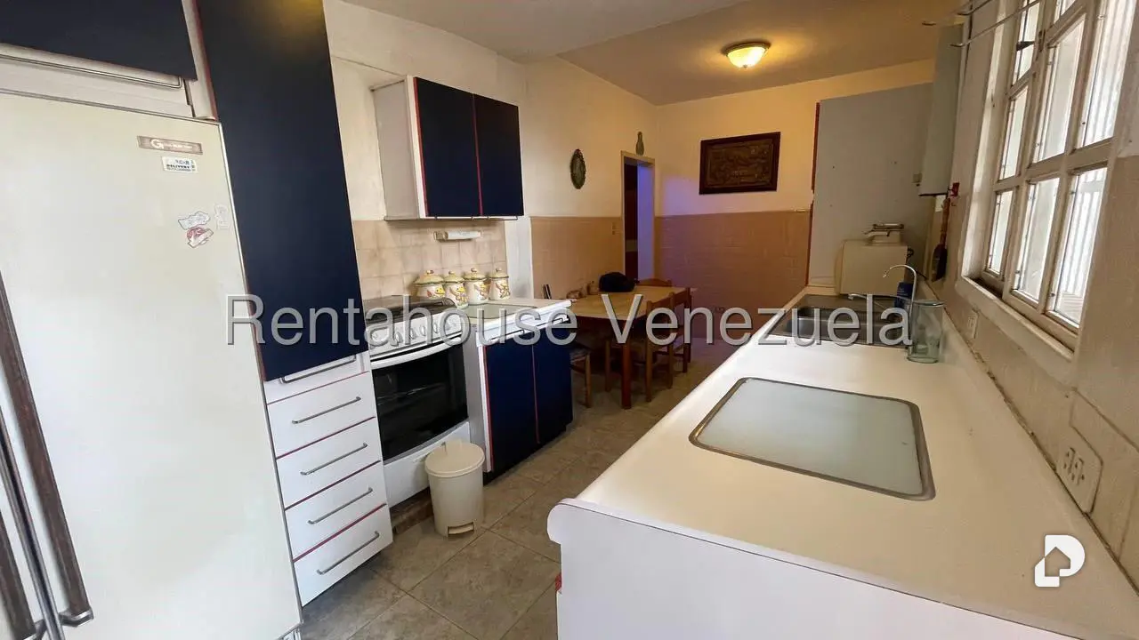 Casa en Prados del Este, Caracas – 12