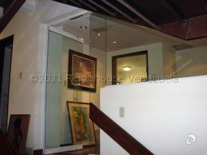 Casa en Las Mercedes, Caracas – 10