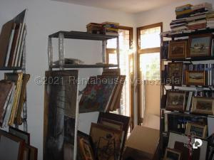 Casa en Las Mercedes, Caracas – 12