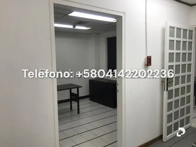 Oficina en Los Cortijos de Lourdes, Caracas – 2