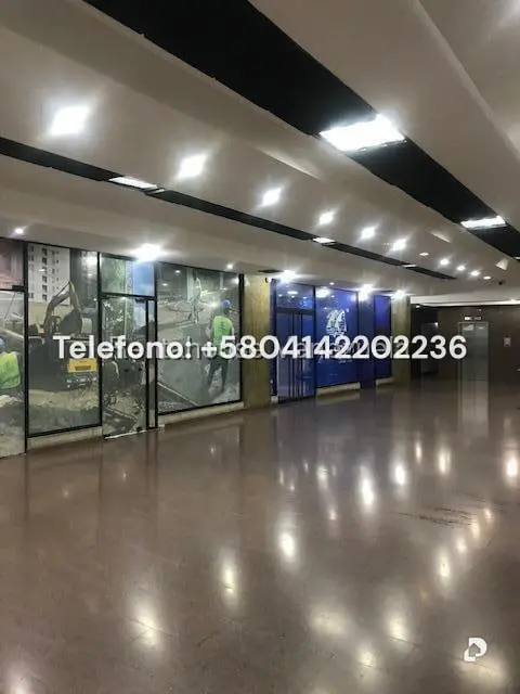 Oficina en Los Cortijos de Lourdes, Caracas – 13