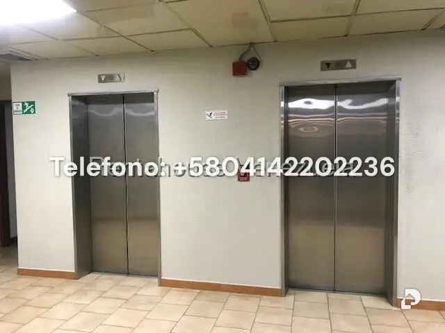 Oficina en Los Cortijos de Lourdes, Caracas – 9