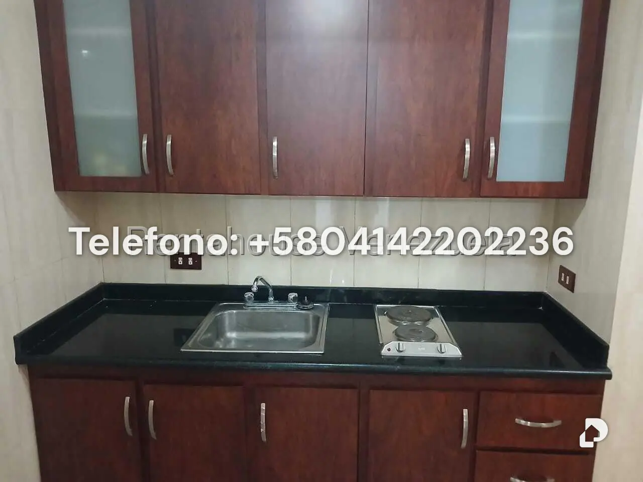 Oficina en Las Mercedes, Caracas – 8