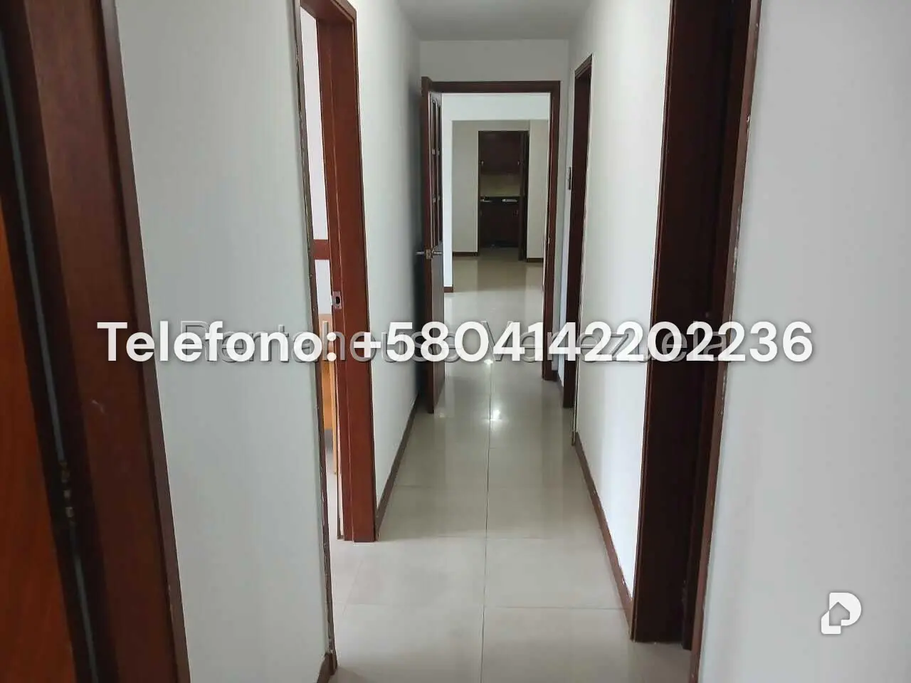 Oficina en Las Mercedes, Caracas – 20