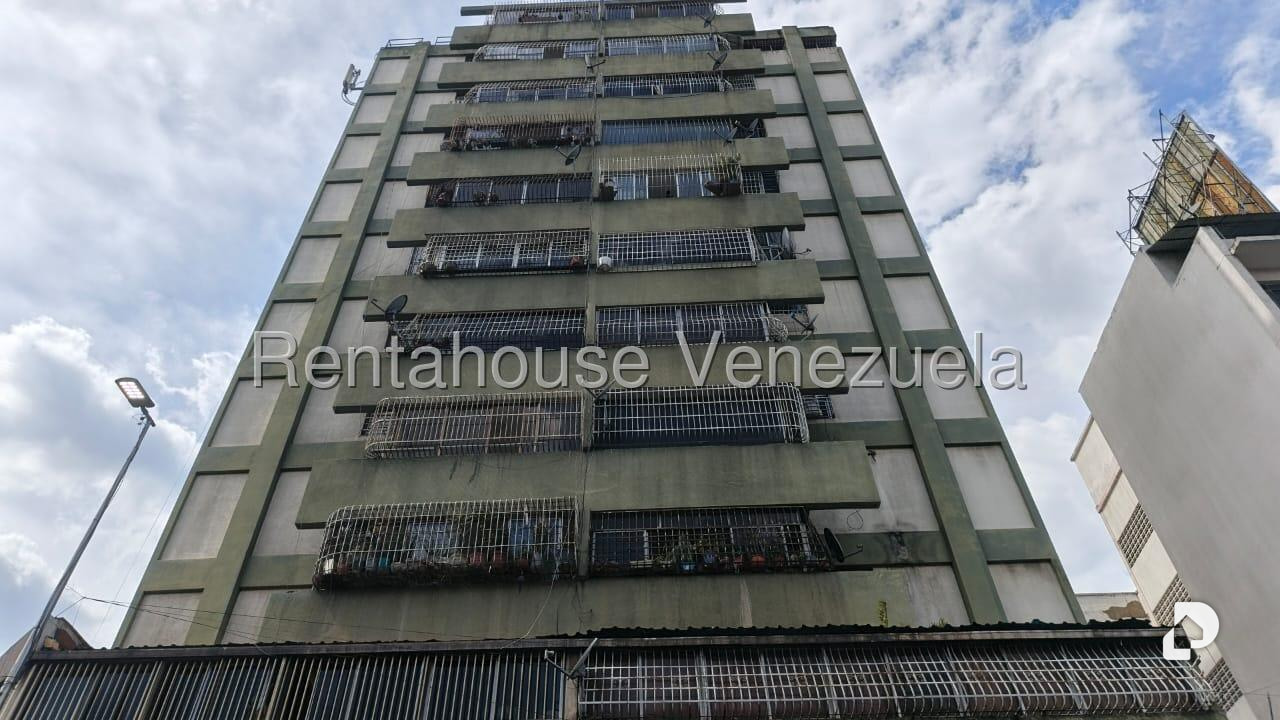 Apartamento en Catia, Caracas – 1