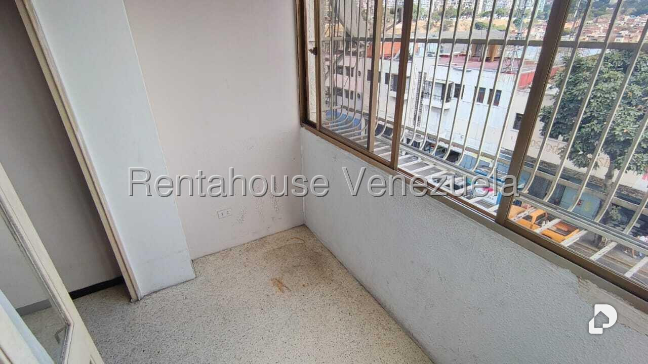 Apartamento en Catia, Caracas – 5