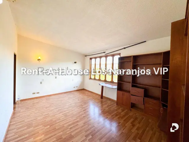 Casa en Valle Arriba, Caracas – 19