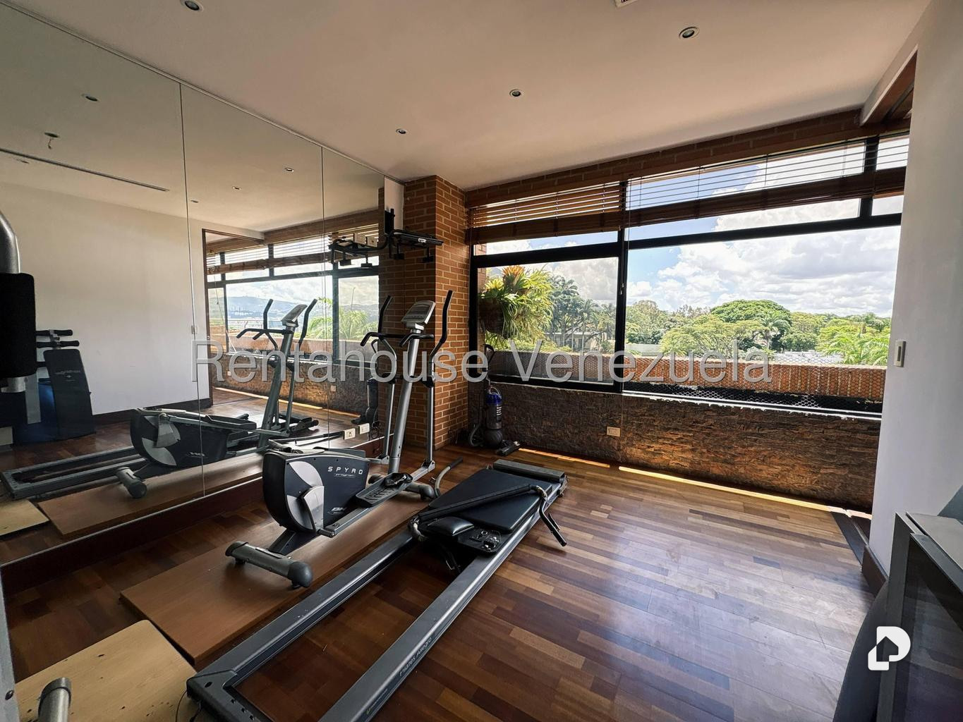 Penthouse en Alta Florida, Caracas – 16