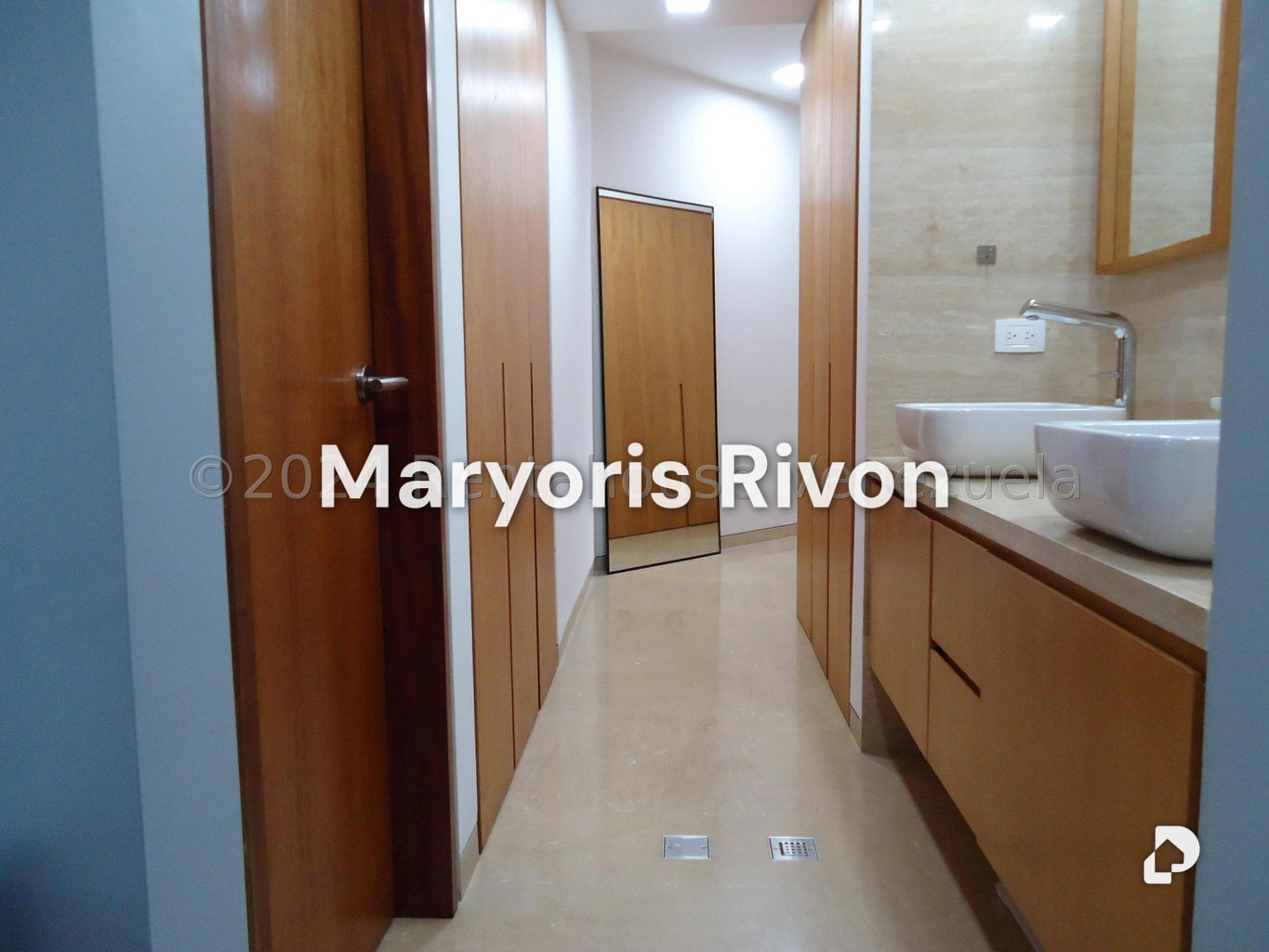 Apartamento en Campo Alegre, Caracas – 13