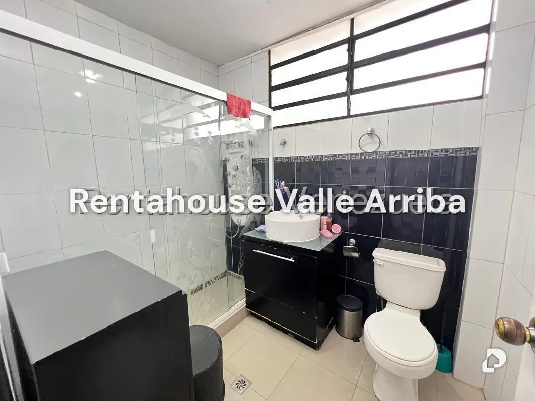 Apartamento en Los Chaguaramos, Caracas – 17
