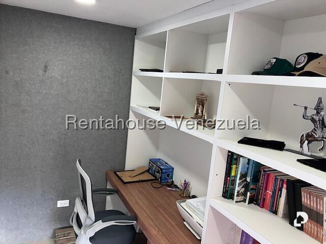 Apartamento en La Boyera, Caracas – 22