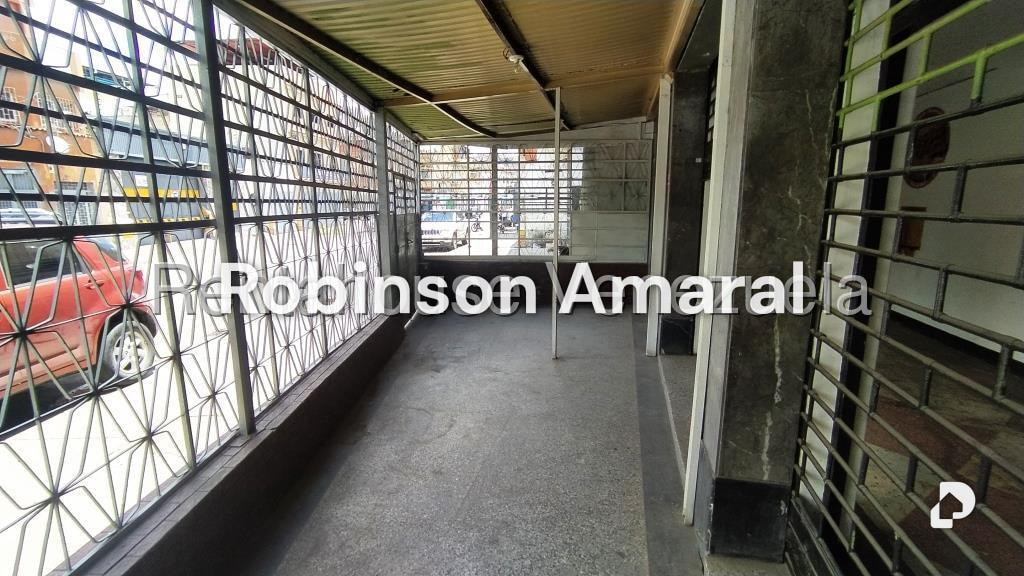 Local comercial en Prado de María, Caracas – 3