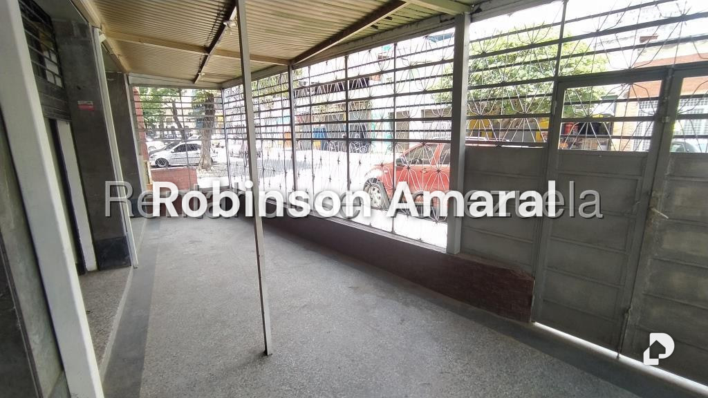Local comercial en Prado de María, Caracas – 4