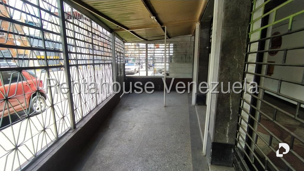 Local comercial en Prado de María, Caracas