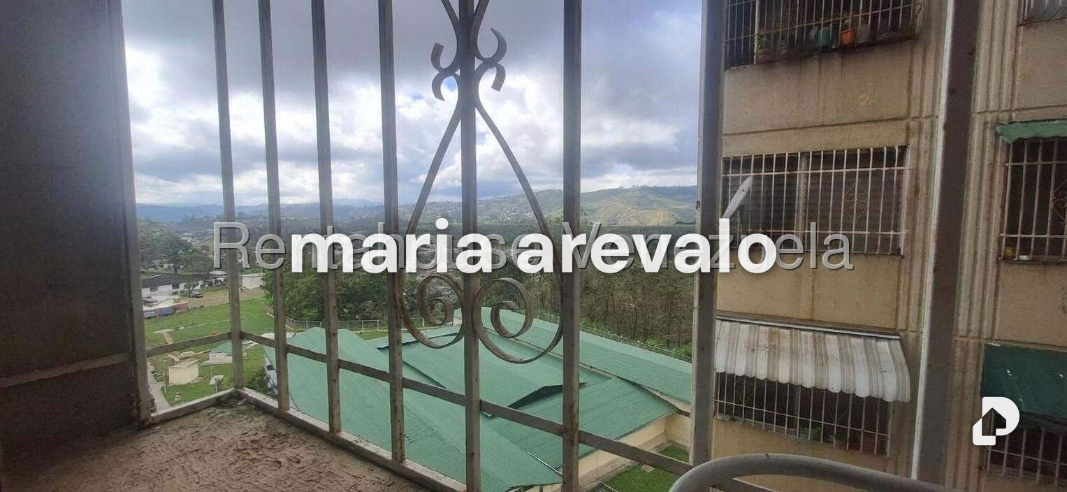 Apartamento en La Rosaleda, San Antonio de Los Altos – 8