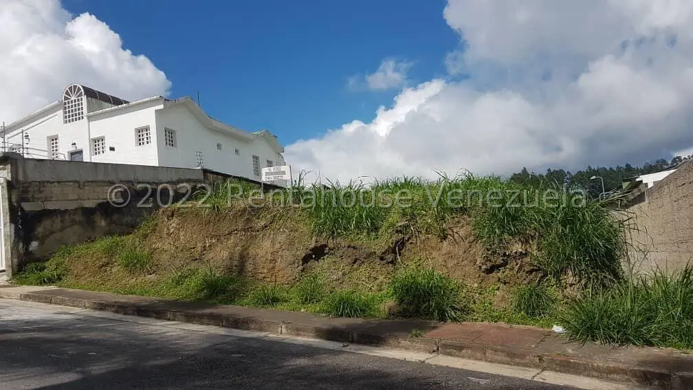 Land in San Antonio de Los Altos - 1
