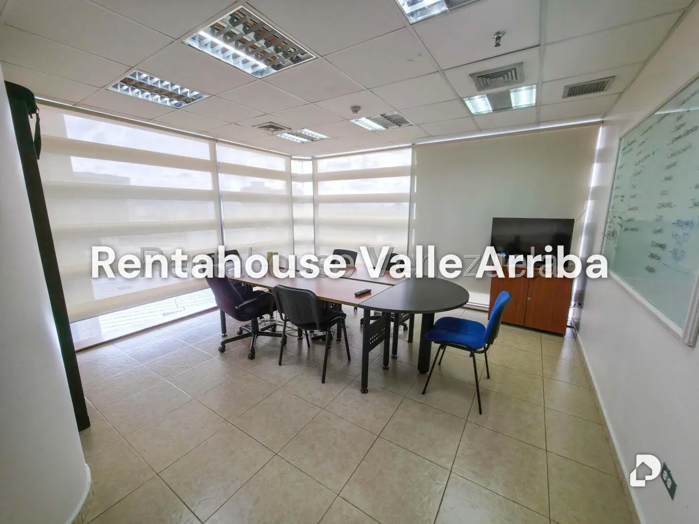 Office in Los Dos Caminos, Caracas – 11