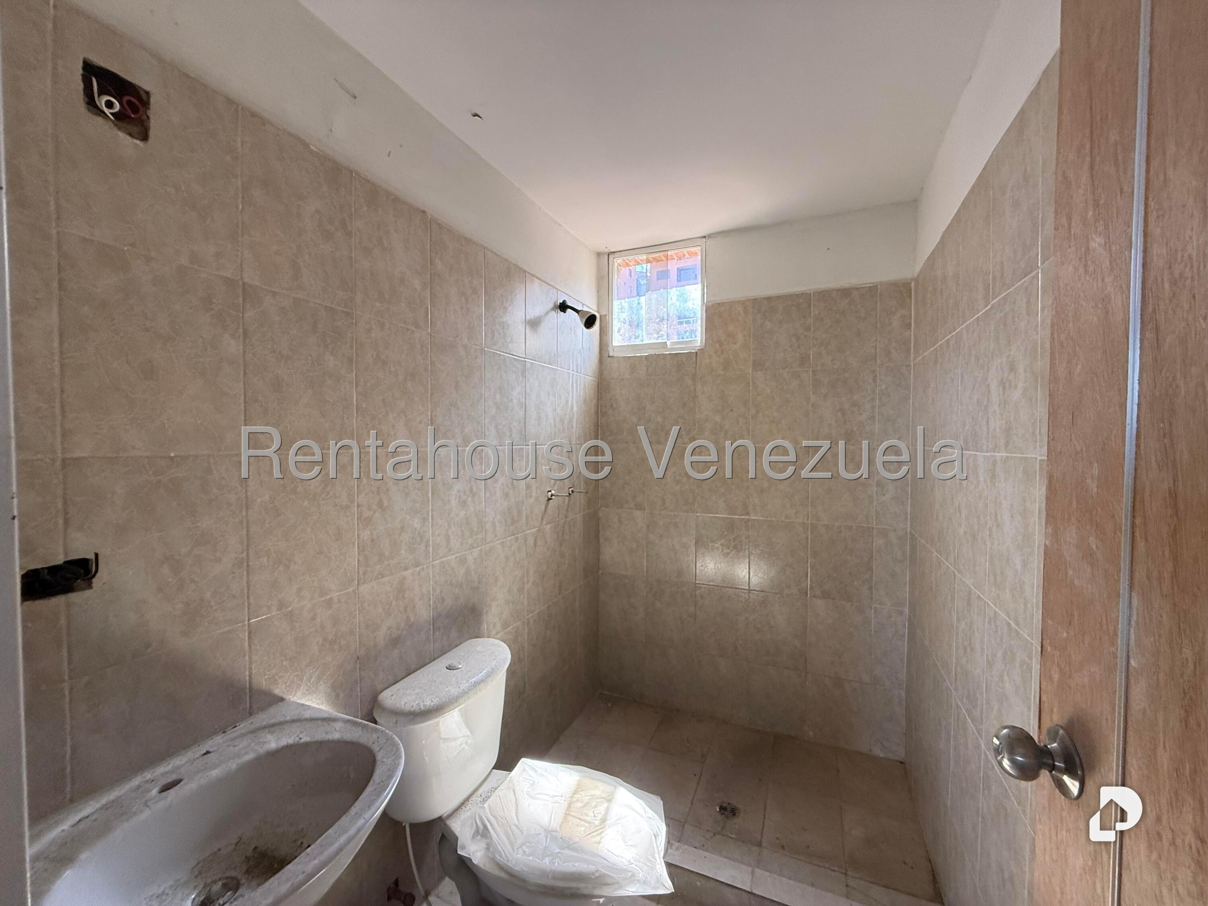 Apartamento en Colinas de La Tahona, Caracas – 16