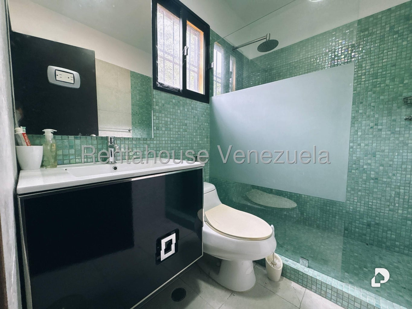 Casa en El Hatillo, Caracas – 29