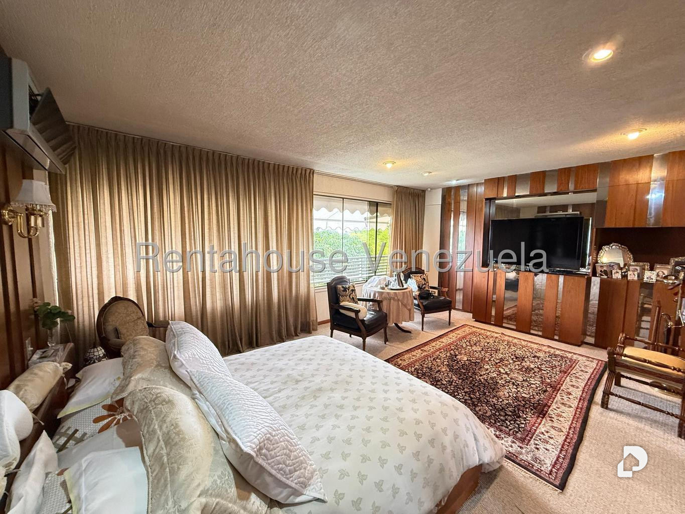 Apartamento en Altamira, Caracas – 16