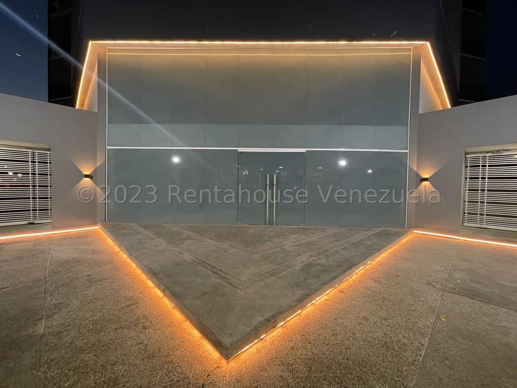 Local comercial en Los Dos Caminos, Caracas - 1