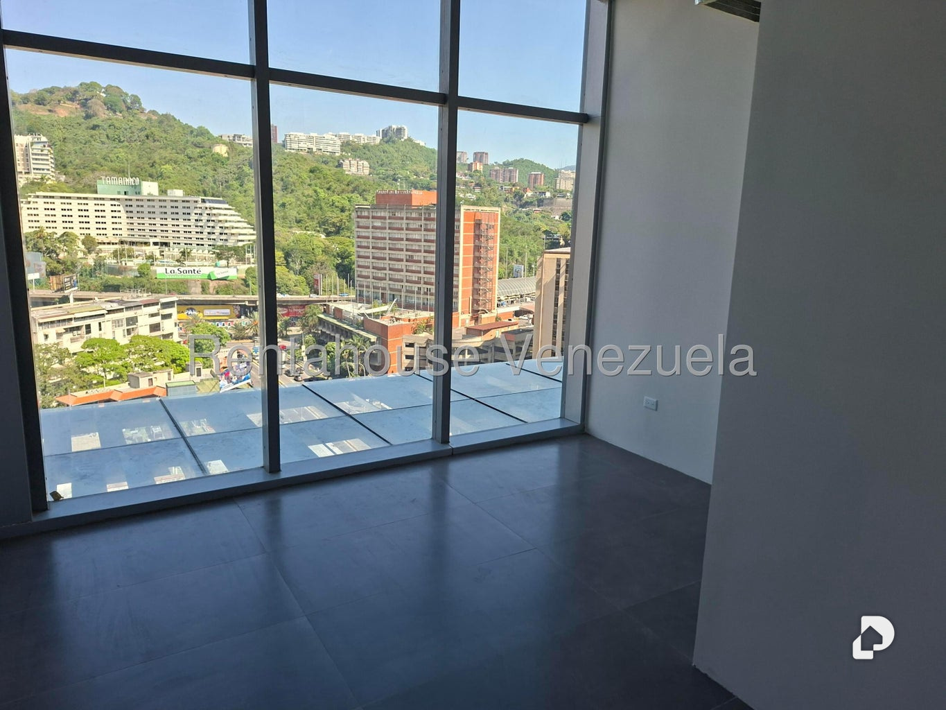 Local comercial en Las Mercedes, Caracas