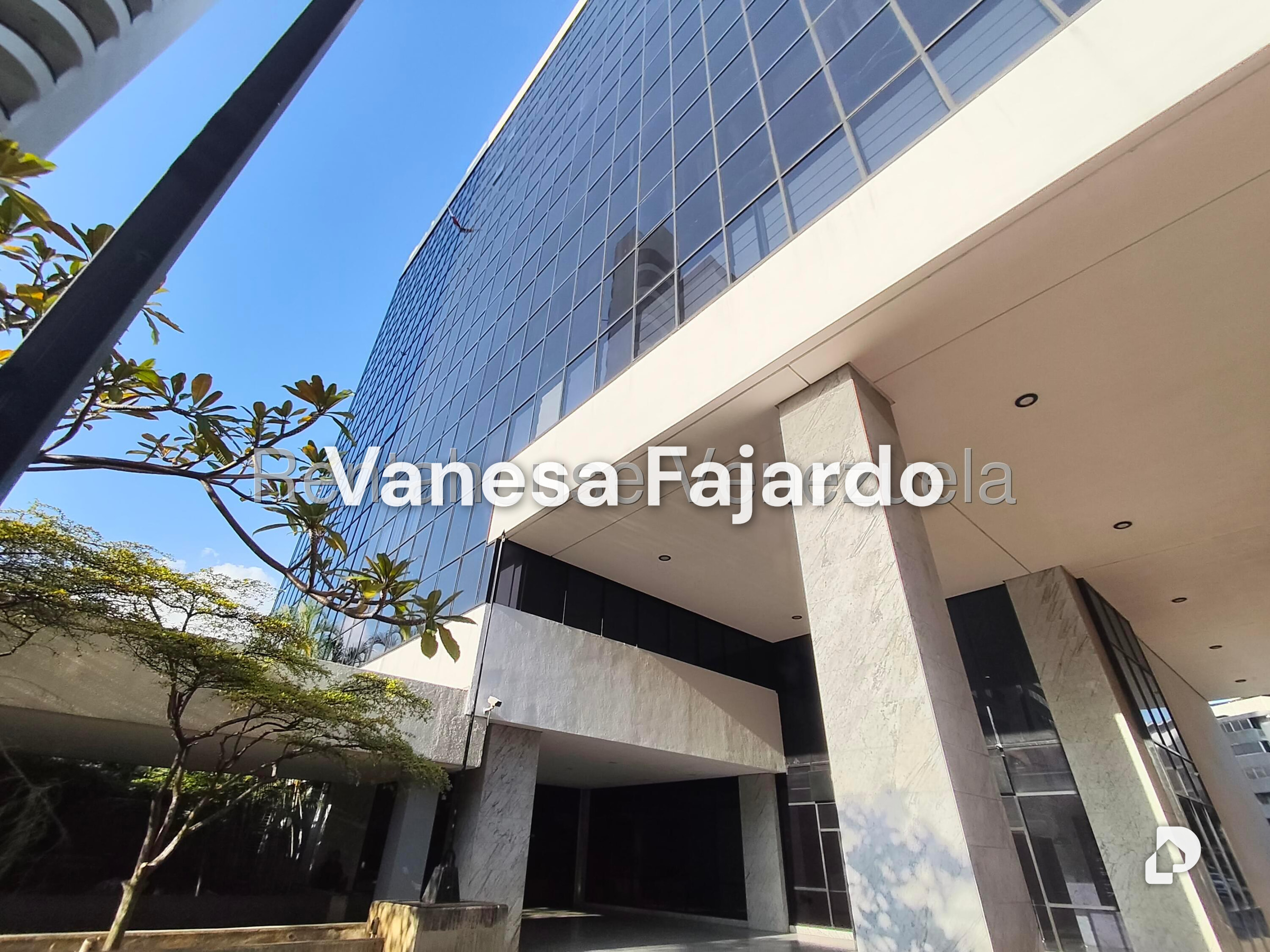 Oficina en Chuao, Caracas – 17